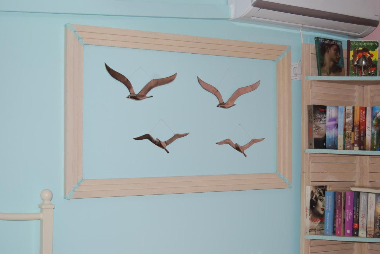Luxury Traditional Room The Small Bookstore Kastro-Kyllini Εξωτερικό φωτογραφία