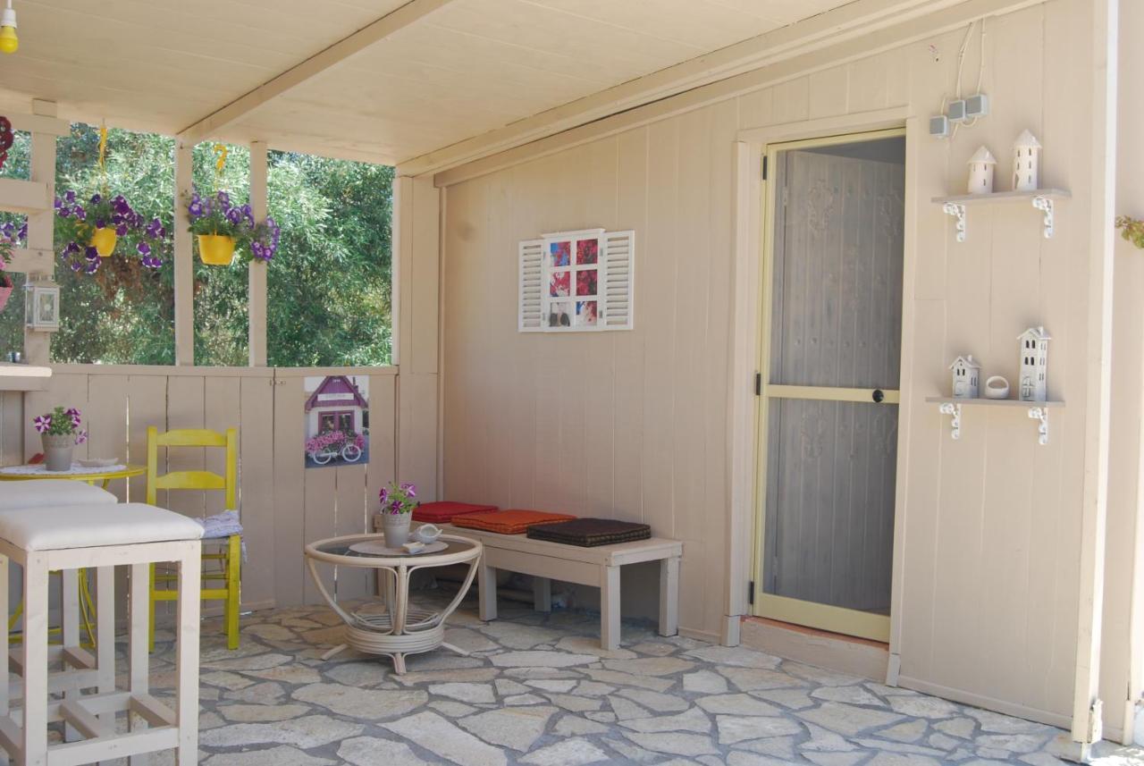 Luxury Traditional Room The Small Bookstore Kastro-Kyllini Εξωτερικό φωτογραφία