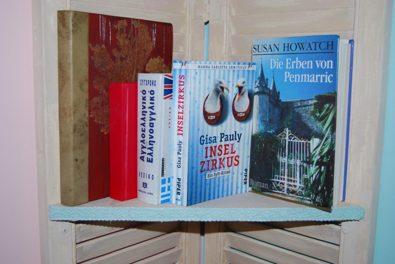 Luxury Traditional Room The Small Bookstore Kastro-Kyllini Εξωτερικό φωτογραφία