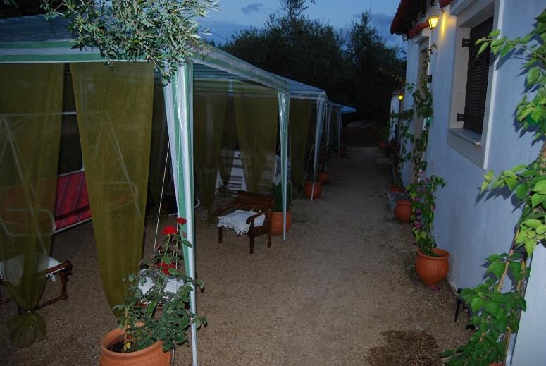 Luxury Traditional Room The Small Bookstore Kastro-Kyllini Εξωτερικό φωτογραφία